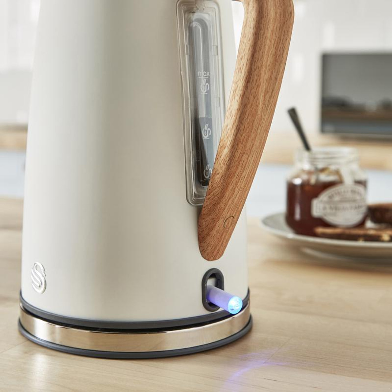 Swan 1.7L Nordic Style Cordless Kettle, White Cut Price Kitchens