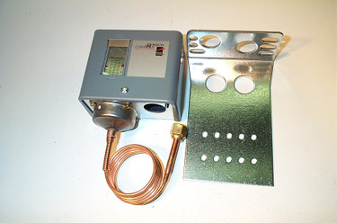 Johnson Controls P70AA-2 0/150# 36"Cap Open-Lo Pressure Switch