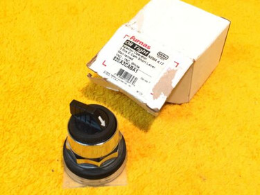 Siemens Industrial Controls 52SA2CABA1 3POS SELECTOR SWITCH 1NO+1NC