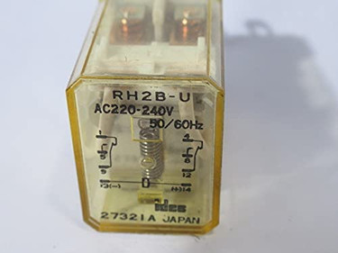 IDEC Relays RH2B-UAC220-240V DPDT 220-240V 10A Blade Relay