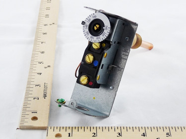 Johnson Controls A19ABC-11 100/240F Immersion. Stat, Spdt, Adj. Dif.