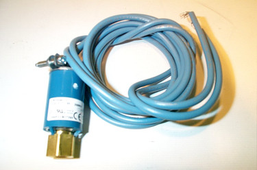 Johnson Controls P100AC-1 5/20#,Open-Fall,Pressure Switch
