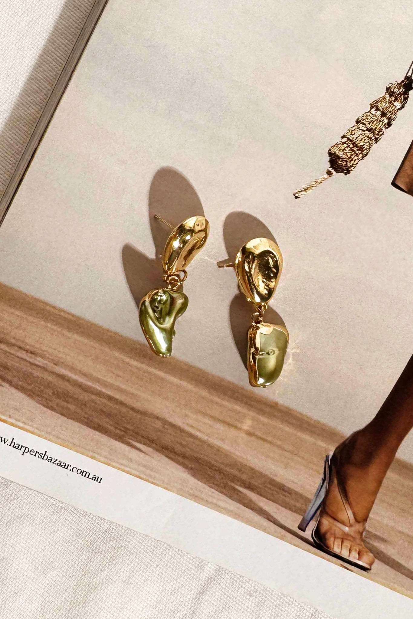 Orbit Shells Earrings - Green