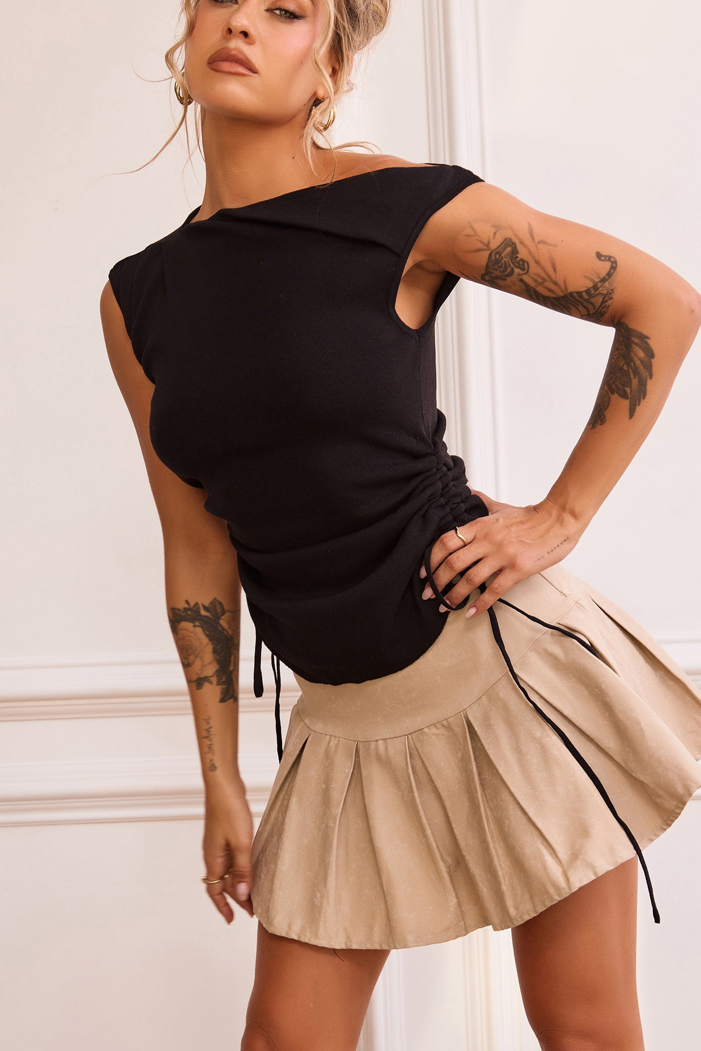 Eyes On Me Knit Top - Black