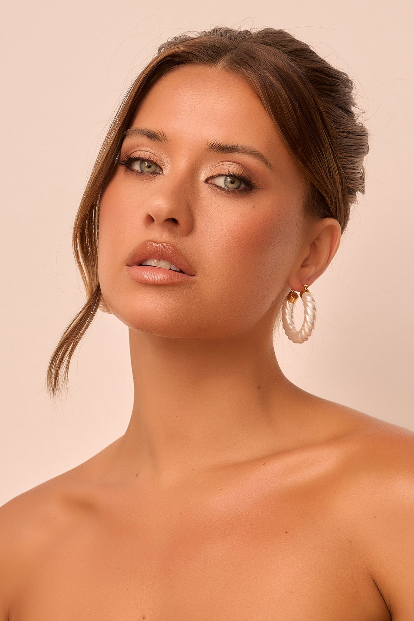 Sugar Twist Hoop Earrings - White