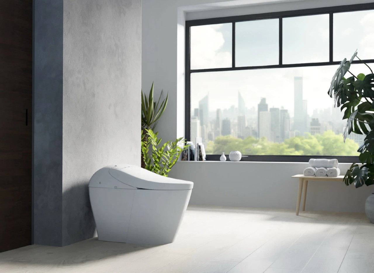 TOTO WASHLET G5A Smart Toilet 1.2/1.0 GPF Dual Flush