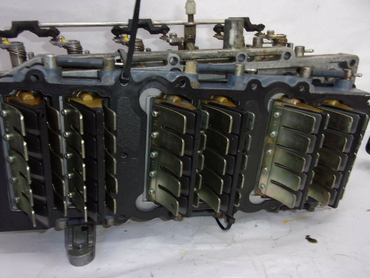 Yamaha Intake and Throttle Body 68F-13624-00-1S Yamaha Intake and Throttle Body 68F-13624-00-1S