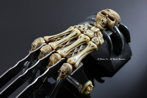 Skull & Bones Hand Claws