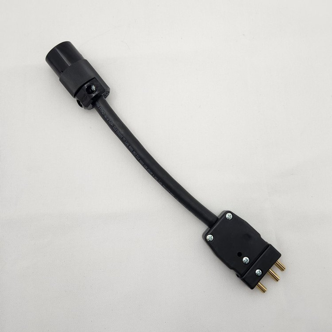 PlugsPlus 15A Female Straight Blade to 20A Male Stage Pin (AD5269/20MC)