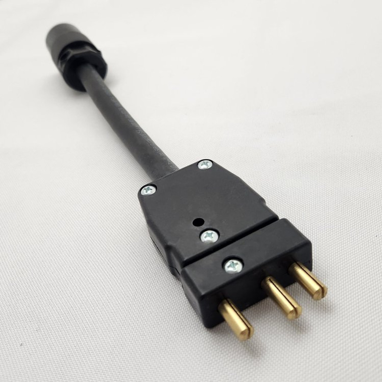 PlugsPlus 20A Female Straight Blade to 20A Male Stage Pin