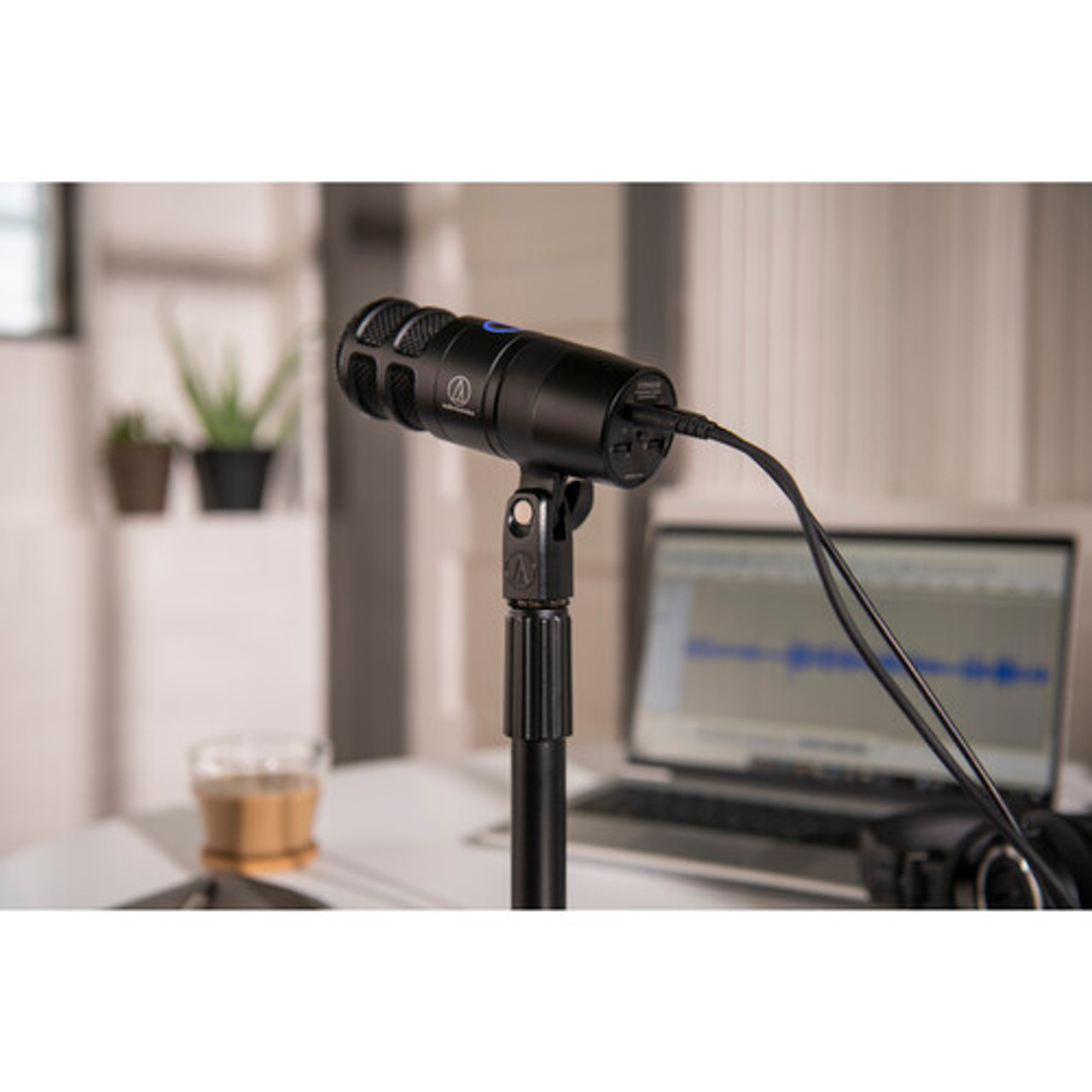 Audio-Technica AT2040USB Hypercardioid Dynamic USB Microphone (AT2040USB)