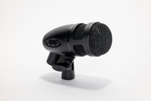 CAD Audio D88 Large Diaphragm SuperCardioid Dynamic Kick Drum Microphone (D88)