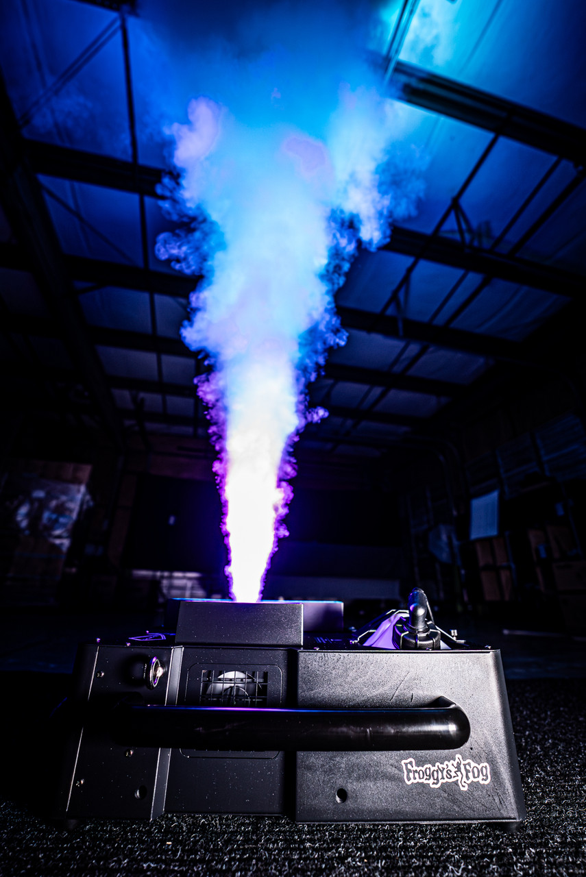 Froggy's Fog FFM-HYPERION-D4 Hyperion® D4 - Dual Color - 1550 Watts, 2 Color Smoke - Upshot Fog Machine (FFM-HYPERION-D4)