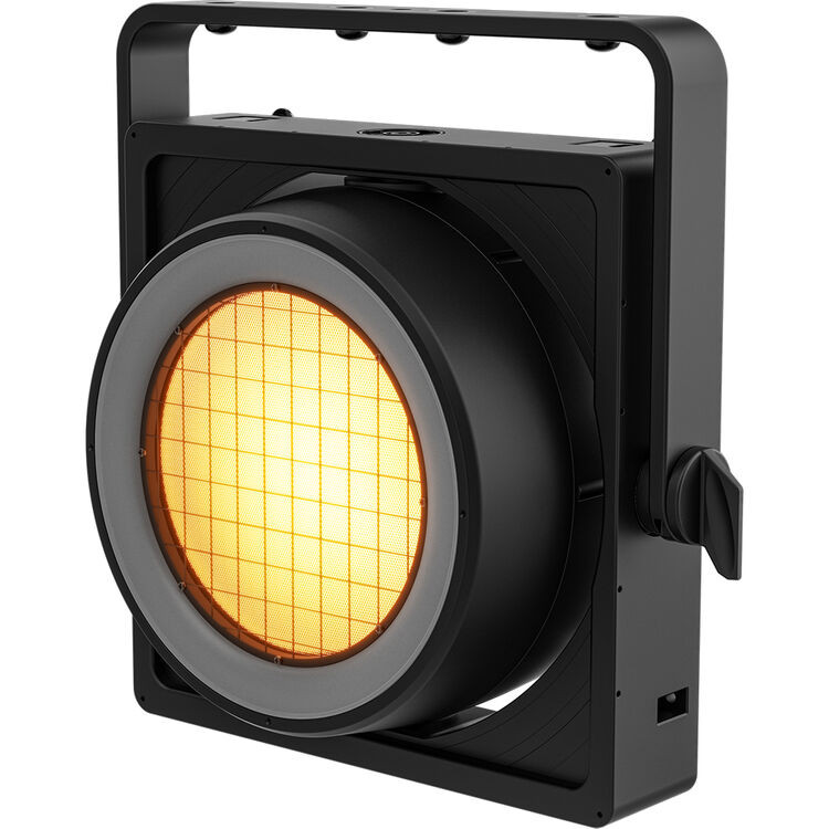 Chauvet Pro STRIKEARRAYULTRA STRIKE Array Ultra RGBA+WW IP65 Audience Blinder (STRIKEARRAYULTRA)