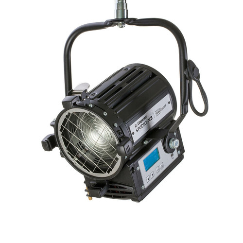 Litepanels 960-3303 Studio X3 Bi-Color 100W LED Fresnel Litepanels 960-3303 Studio X3 Bi-Color 100W LED Fresnel