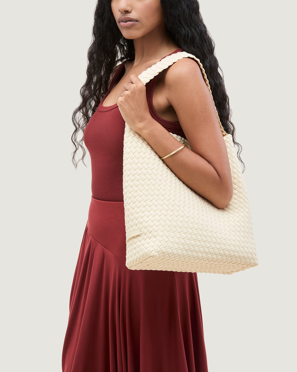 NAGHEDI Nomad Medium Hobo in Salt