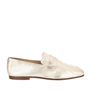 Sophique Milano Essenziale Classic Leather Loafer in Gold Sophique Milano Essenziale Classic Leather Loafer in Gold