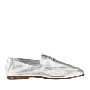 Sophique Milano Essenziale Classic Leather Loafer in Silver Sophique Milano Essenziale Classic Leather Loafer in Silver