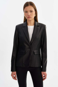 *ORDER TODAY* LAMARQUE Davie Faux Leather Blazer in Black