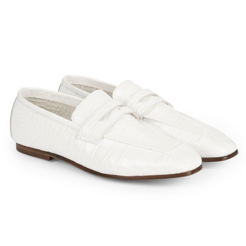 *VIRTUAL TRUNK SHOW* Sophique Milano Essenziale Classic Croc-Effect Loafer in White