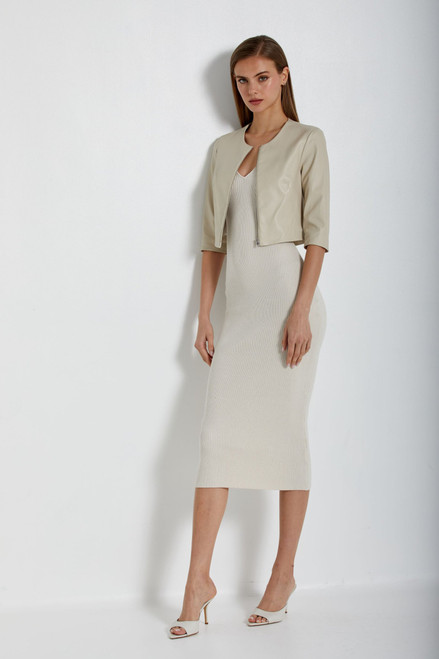 *ORDER TODAY* Susan Bender Cropped Cardigan in Latte