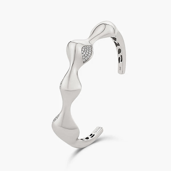 Ashaha White Gold Dita Bracelet with Diamonds