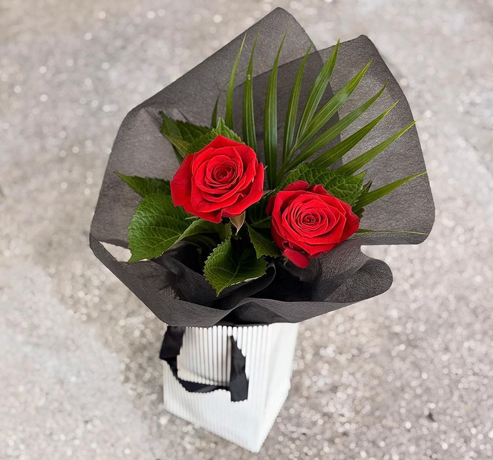 2 Roses - The Flower Boutique