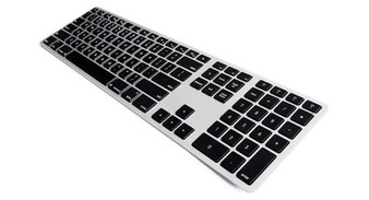Matias Black/Silver Wired Keyboard for Mac w/hub, volume