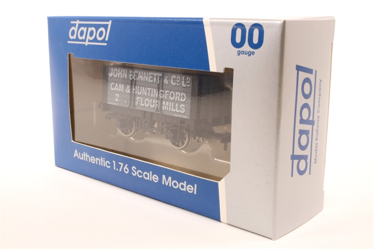 Dapol B890 7 Plank-John Bennet & Co 9 Ft W/B Chass