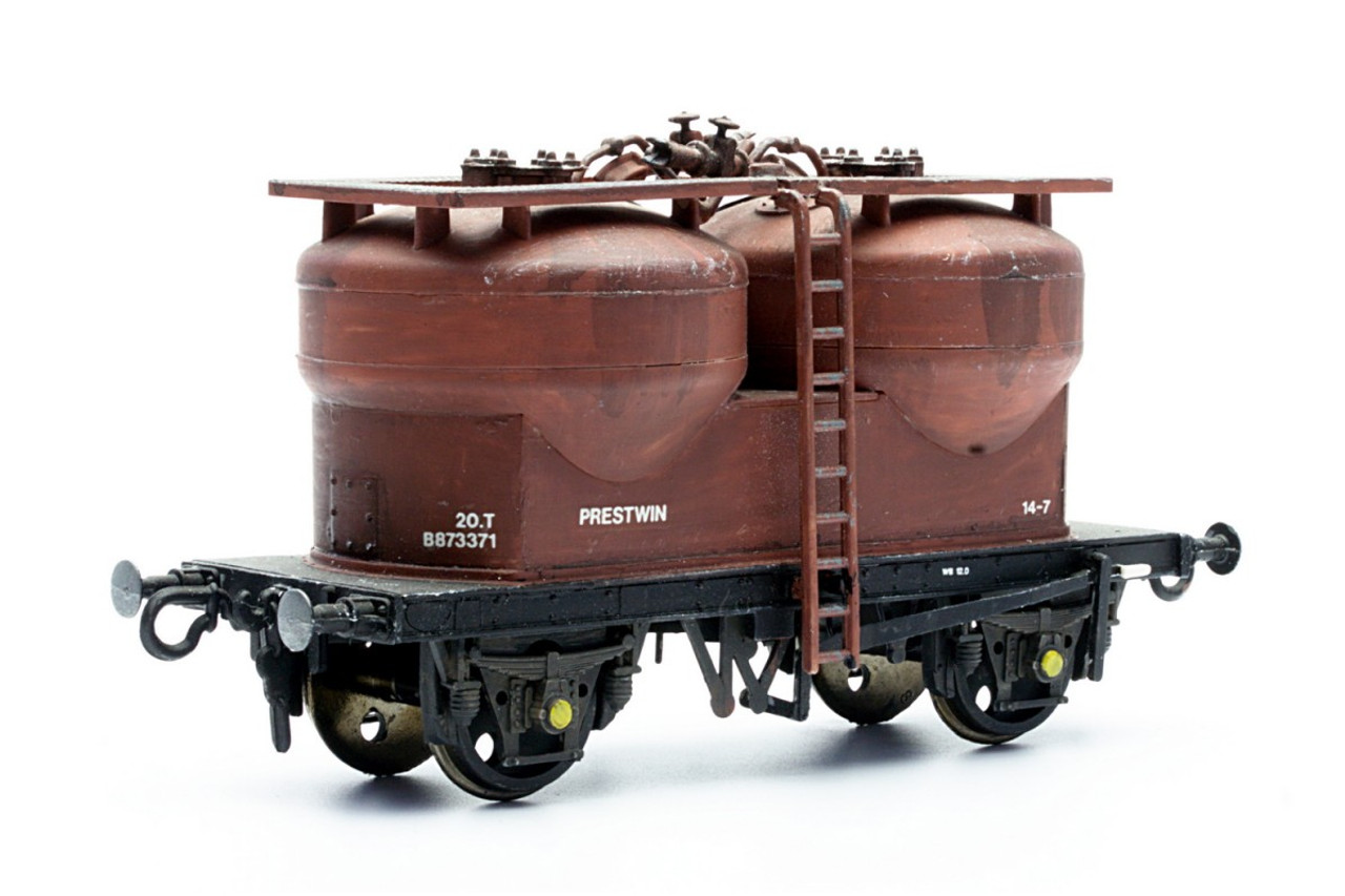 Dapol C043 Twin Silo Wagon  Model Railway Accessor