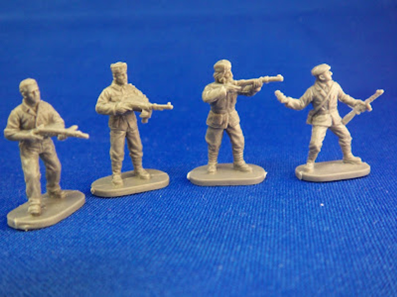 Caesar Miniatures H056 WWII Partisan In Europe Fig
