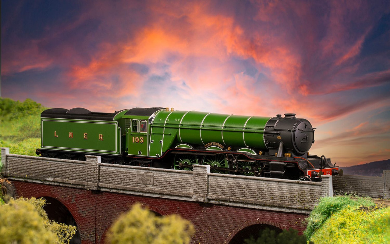 Hornby Dublo R30210 LNER, A3 Class, 4-6-2, 103 Flying Scotsman - Era 3