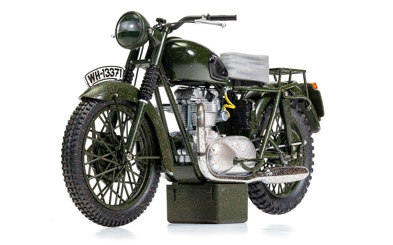 CCorgi CC08501 Triumph TR6 Trophy (Weathered) 'The Great Escape'