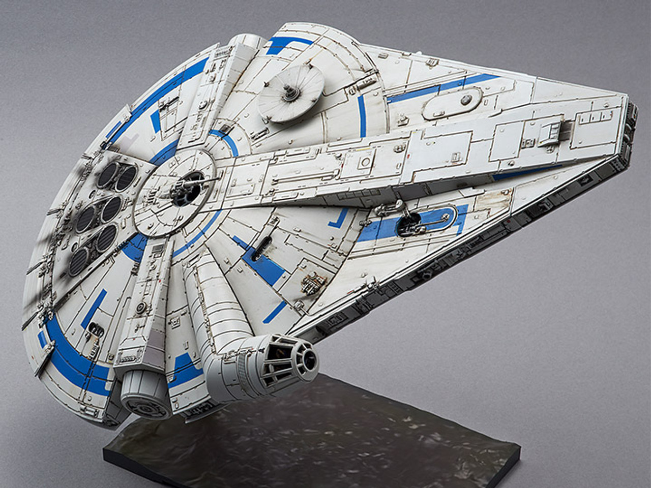 Bandai 0225754 1/144 Star Wars Millenium Falcon (Lando Calrissian version)