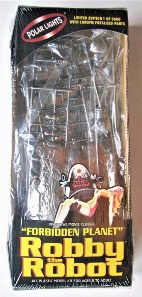 Polar Lights 8002 "Forbidden Planet" 1:12 Robby The Robot