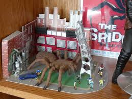 AMT / ERTL 3246  Gigantics Huge Tarantula Diorama