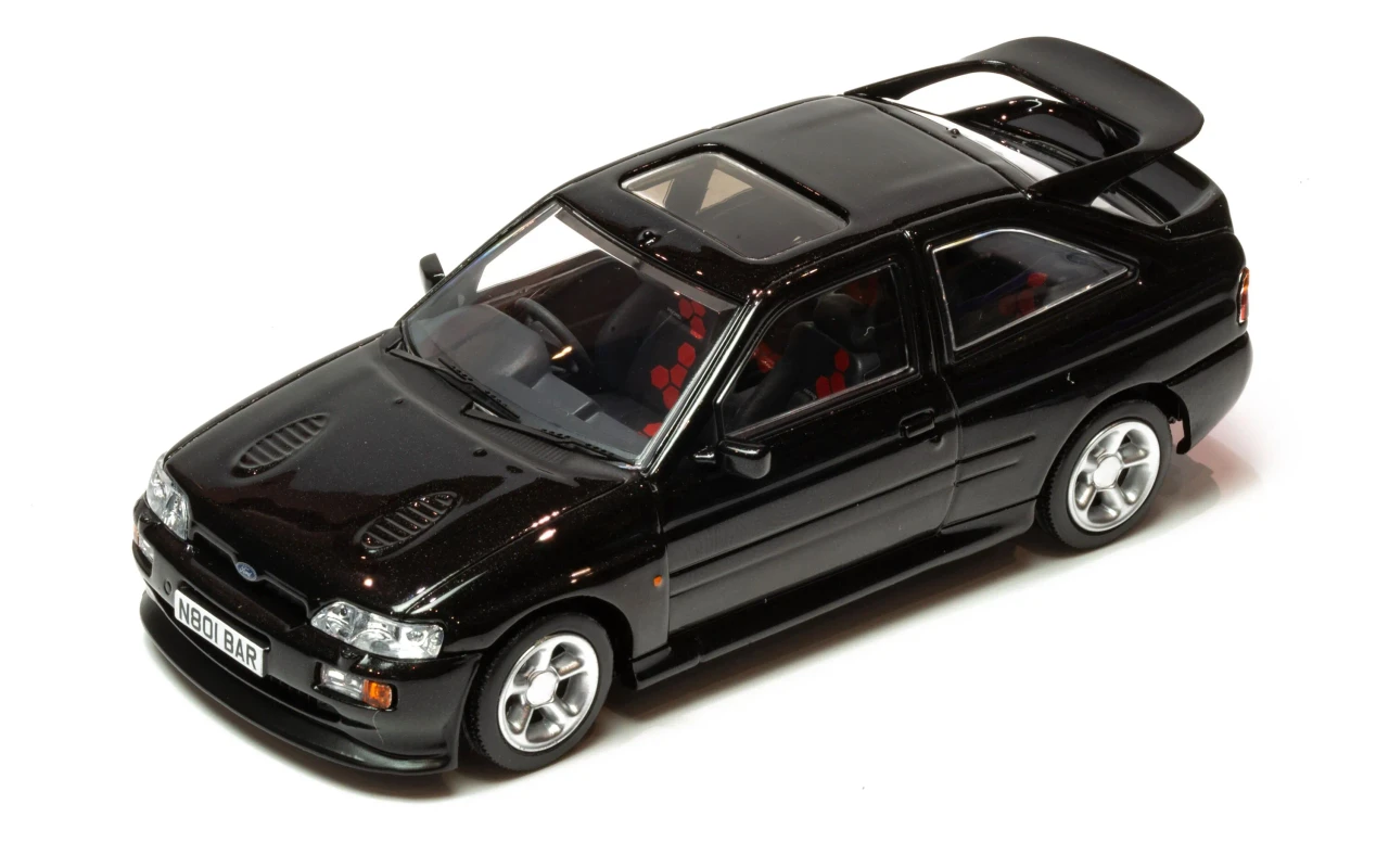 Corgi Vanguard VA14807 1:43 Ford Escort RS Cosworth Luxury, Ash Black