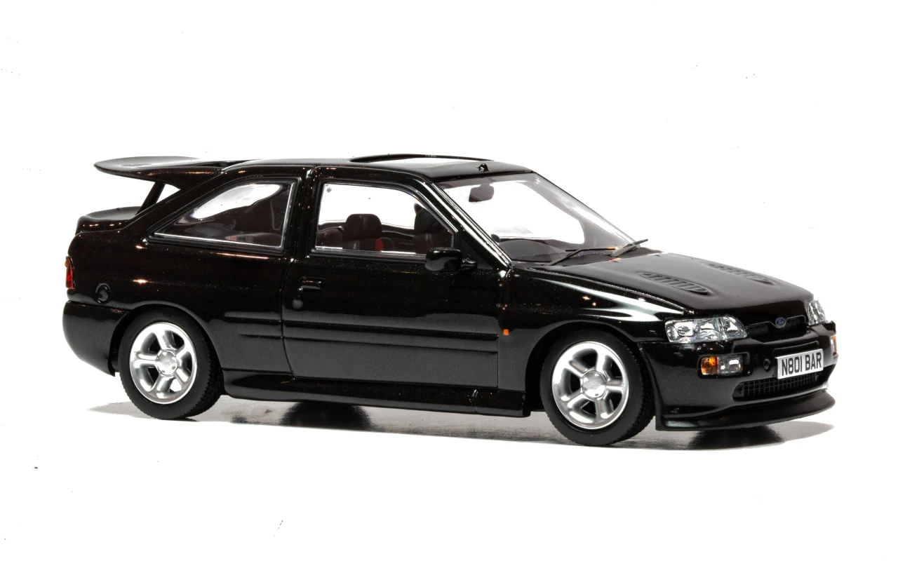 Corgi Vanguard VA14807 1:43 Ford Escort RS Cosworth Luxury, Ash Black