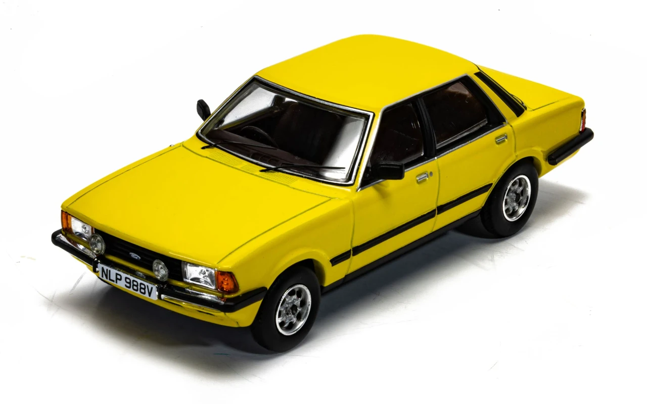 Corgi Vanguard VA15008 1:43Ford Cortina  Mk5 1.3, Prairie Yellow