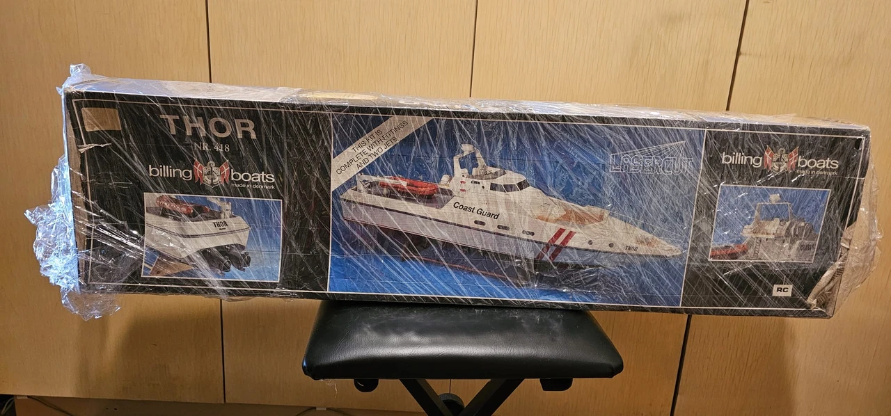 Billing Boats 1:25 Thor no. 418 Coast Guard Boat