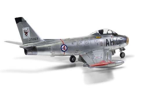 Airfix A08110 1:48 North American F-86F-40 Sabre