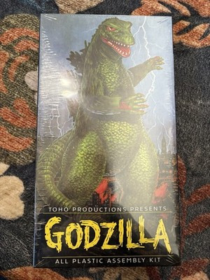 Aurora #7502 Godzilla