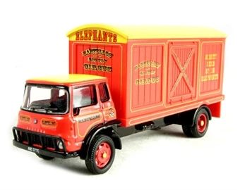 Hornby R7038 OO Gauge Bedford TK LWB Rigid Circus Elephant Box Truck