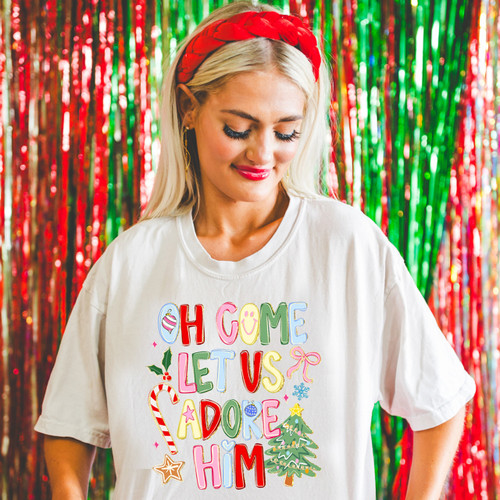 Oh Come Let Us Adore Him Retro Tee