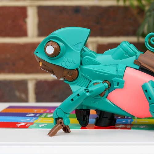 Construct & Create Codee the Colour-Sensing Chameleon