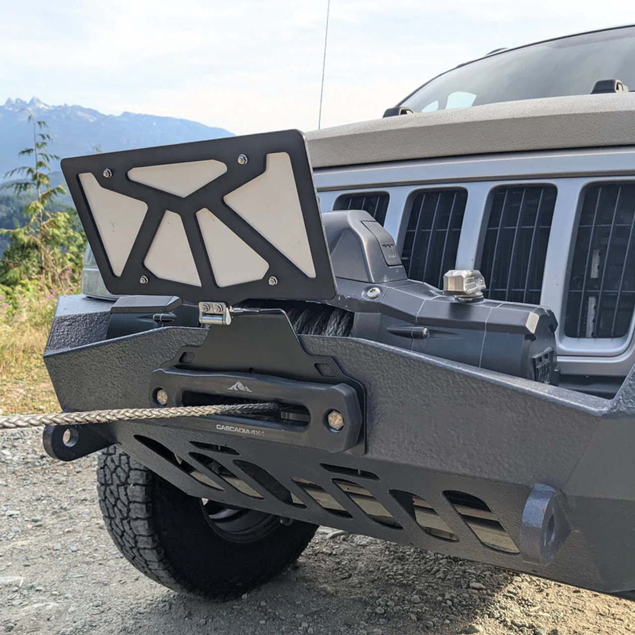 Cascadia 4x4 Flipster V3 Winch Fairlead License Plate Mount