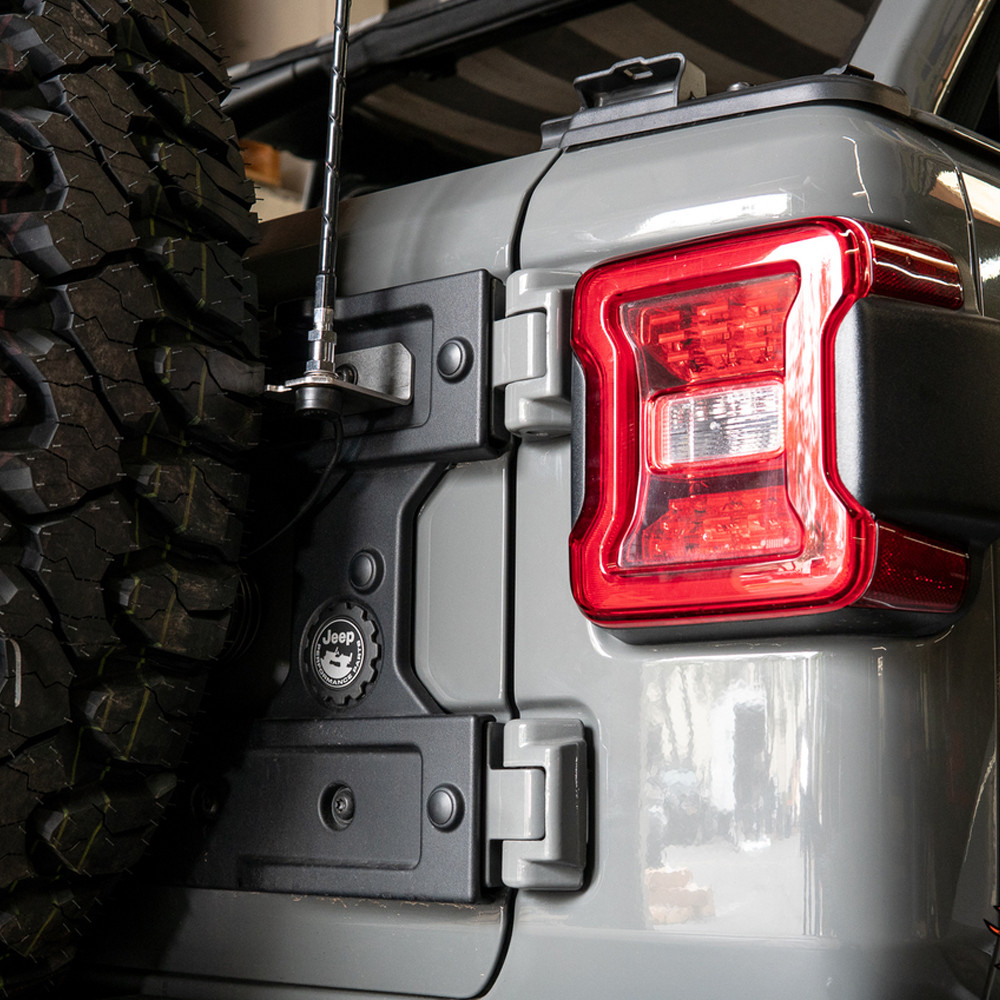 Jeep Wrangler JK/JL Tailgate Hinge Multi-Purpose Antenna & Light