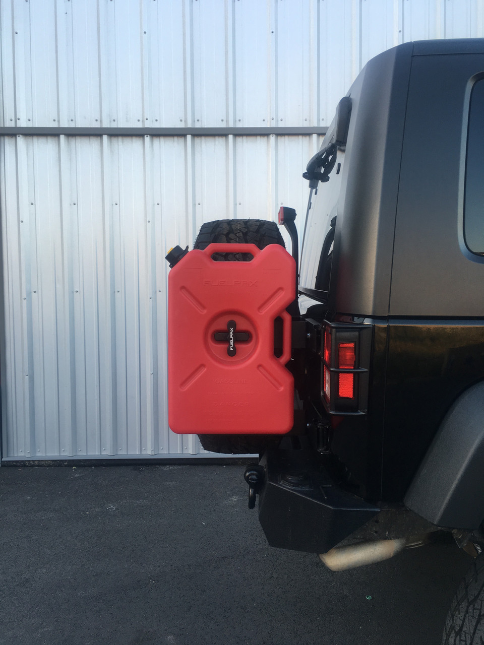 RotoPAX Jeep JK Tailgate Mount - FX-JTM