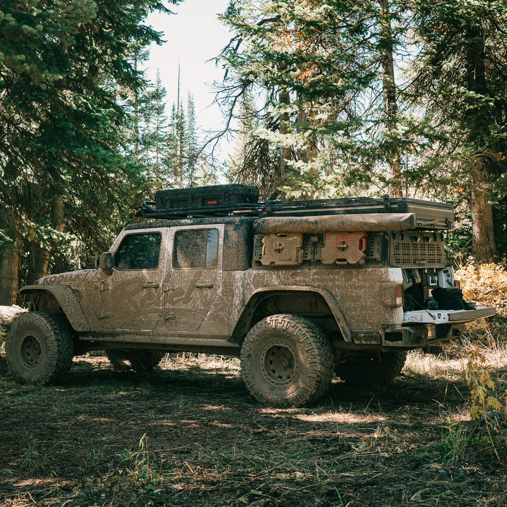 Jeep Gladiator JT XCAP Enclosure for XPLOR Half Height Bed Rack by