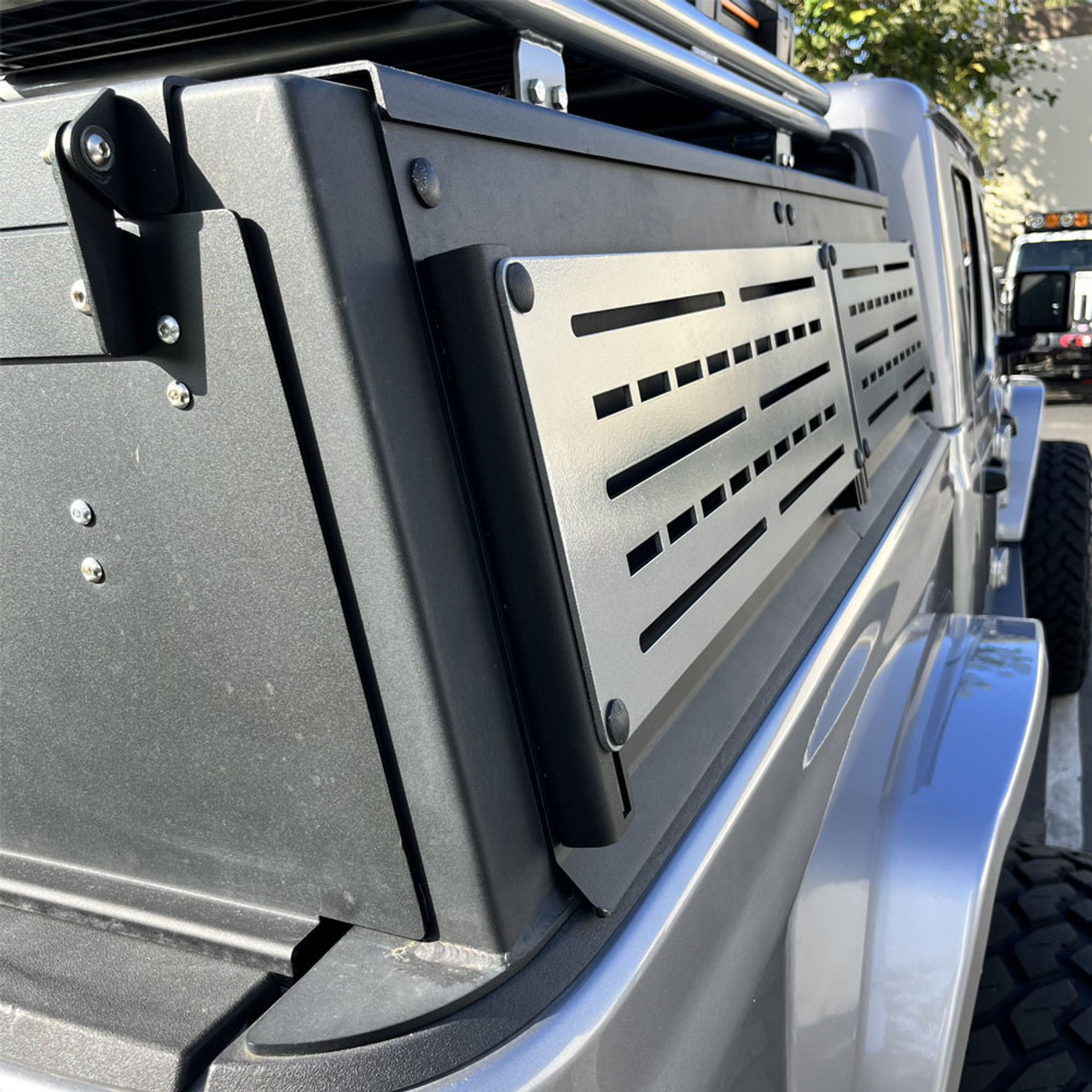 Stand Off Bracket, Outer